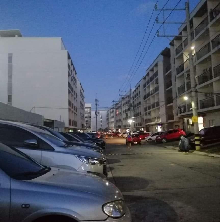 Ekonumi Rooms At Moonwalk Paranaque Paranaque City Ngoại thất bức ảnh
