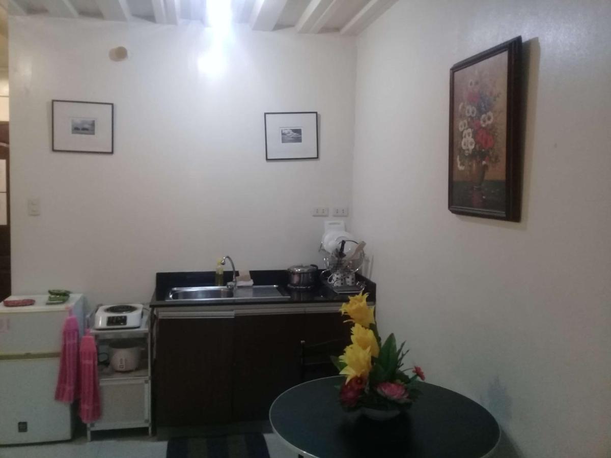 Ekonumi Rooms At Moonwalk Paranaque Paranaque City Ngoại thất bức ảnh