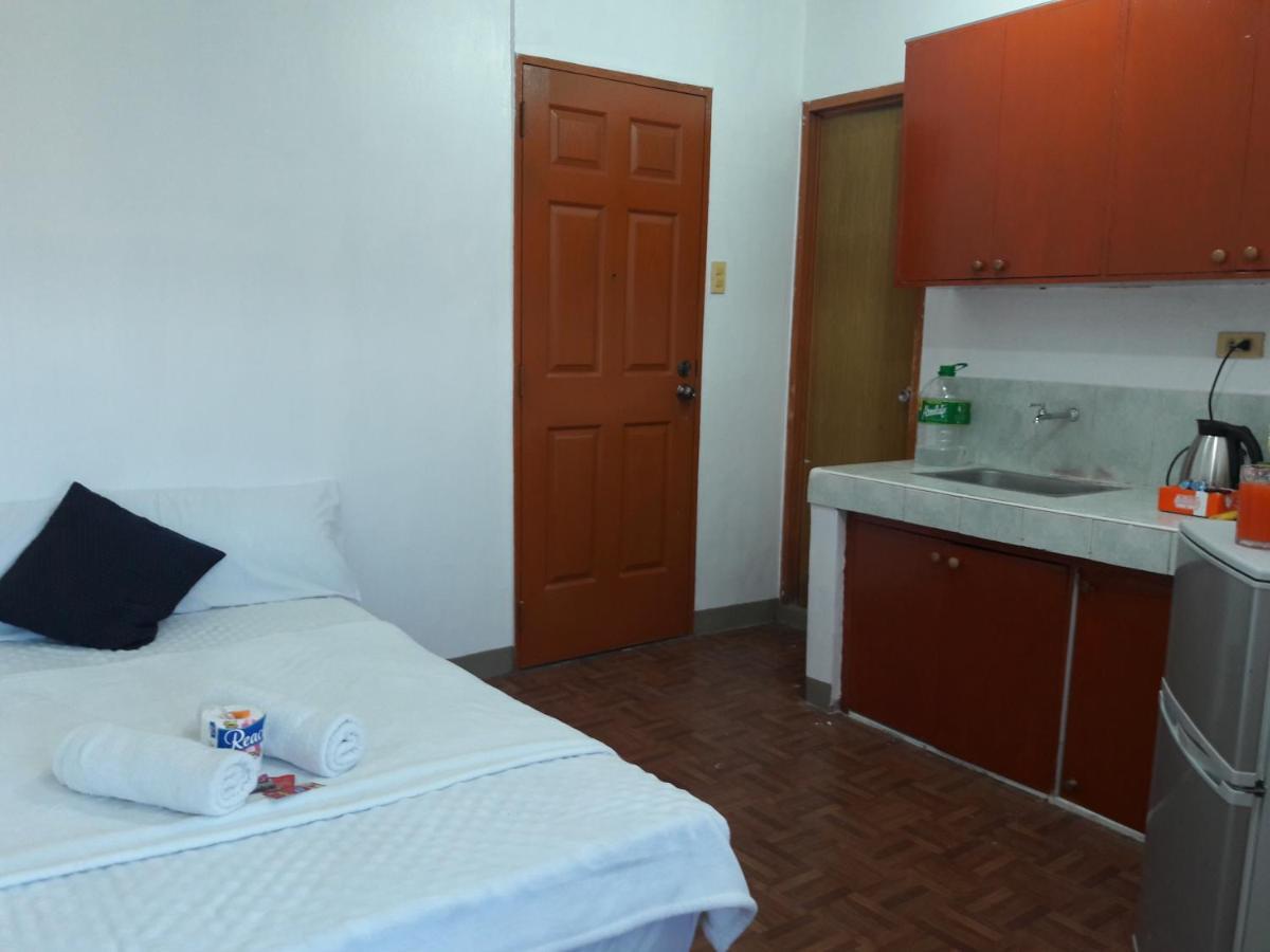 Ekonumi Rooms At Moonwalk Paranaque Paranaque City Ngoại thất bức ảnh